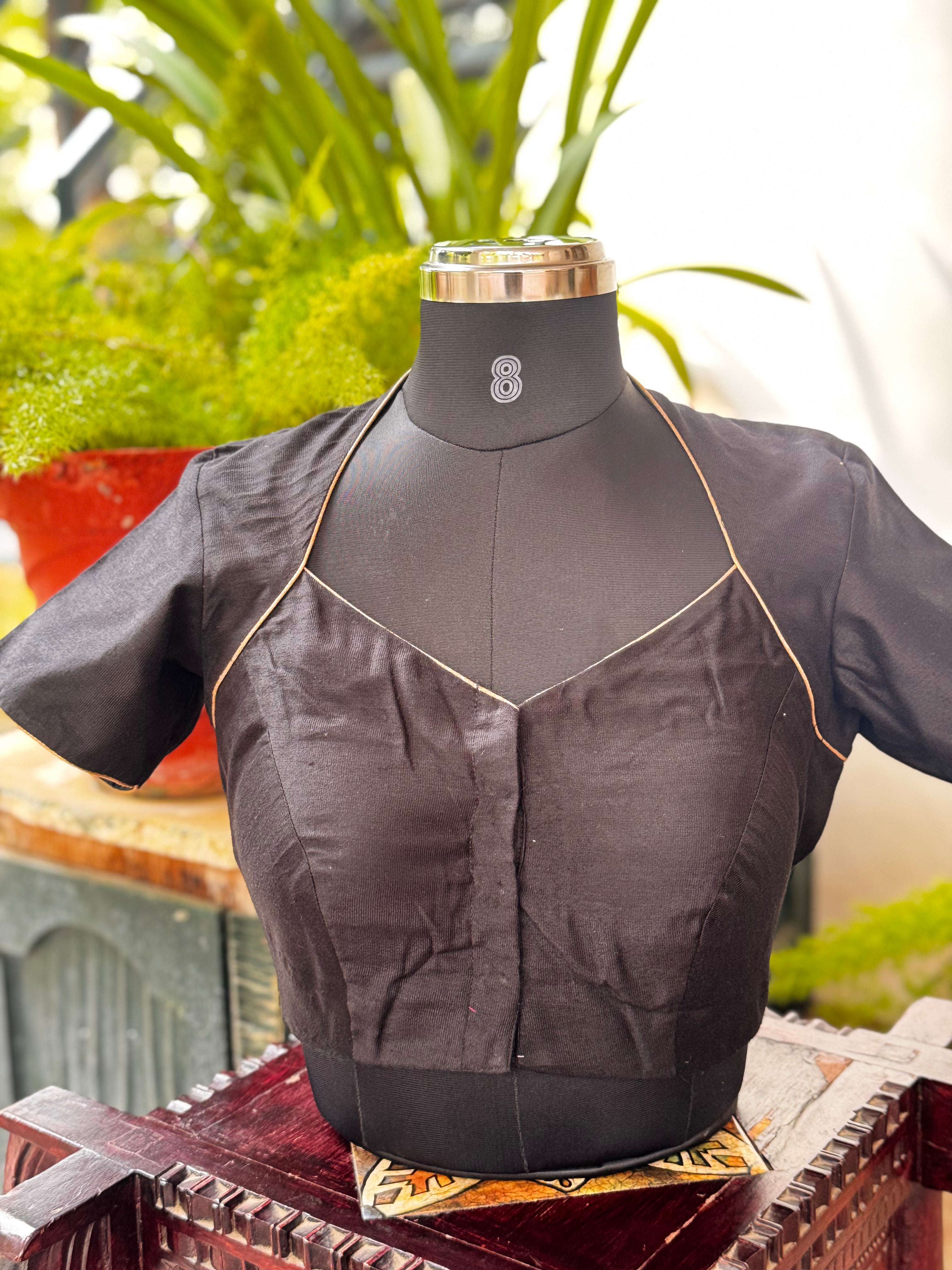 Solids Elite - Star Neck - Onyx Black MS