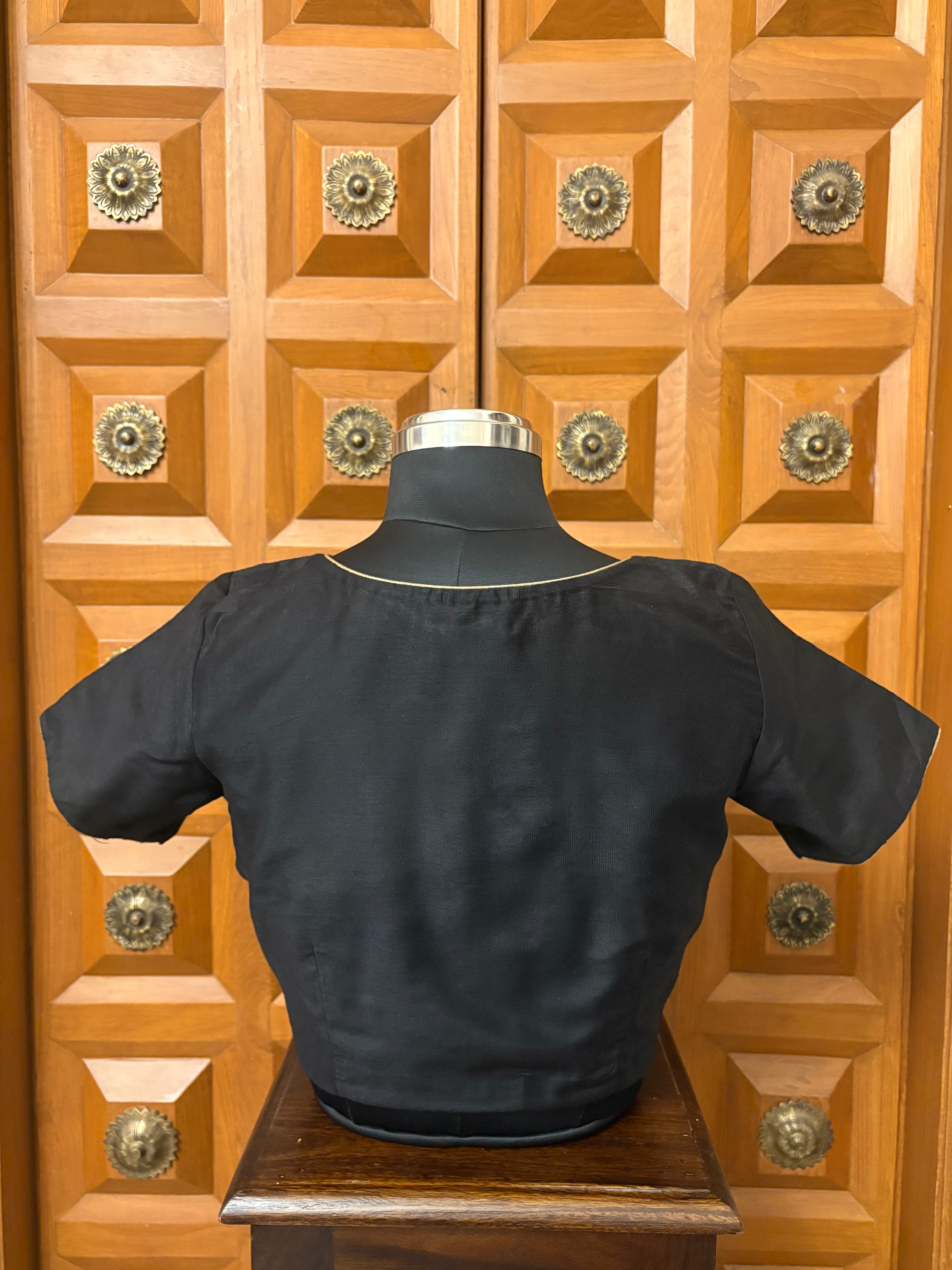 Solids Timeless Onyx Black MS