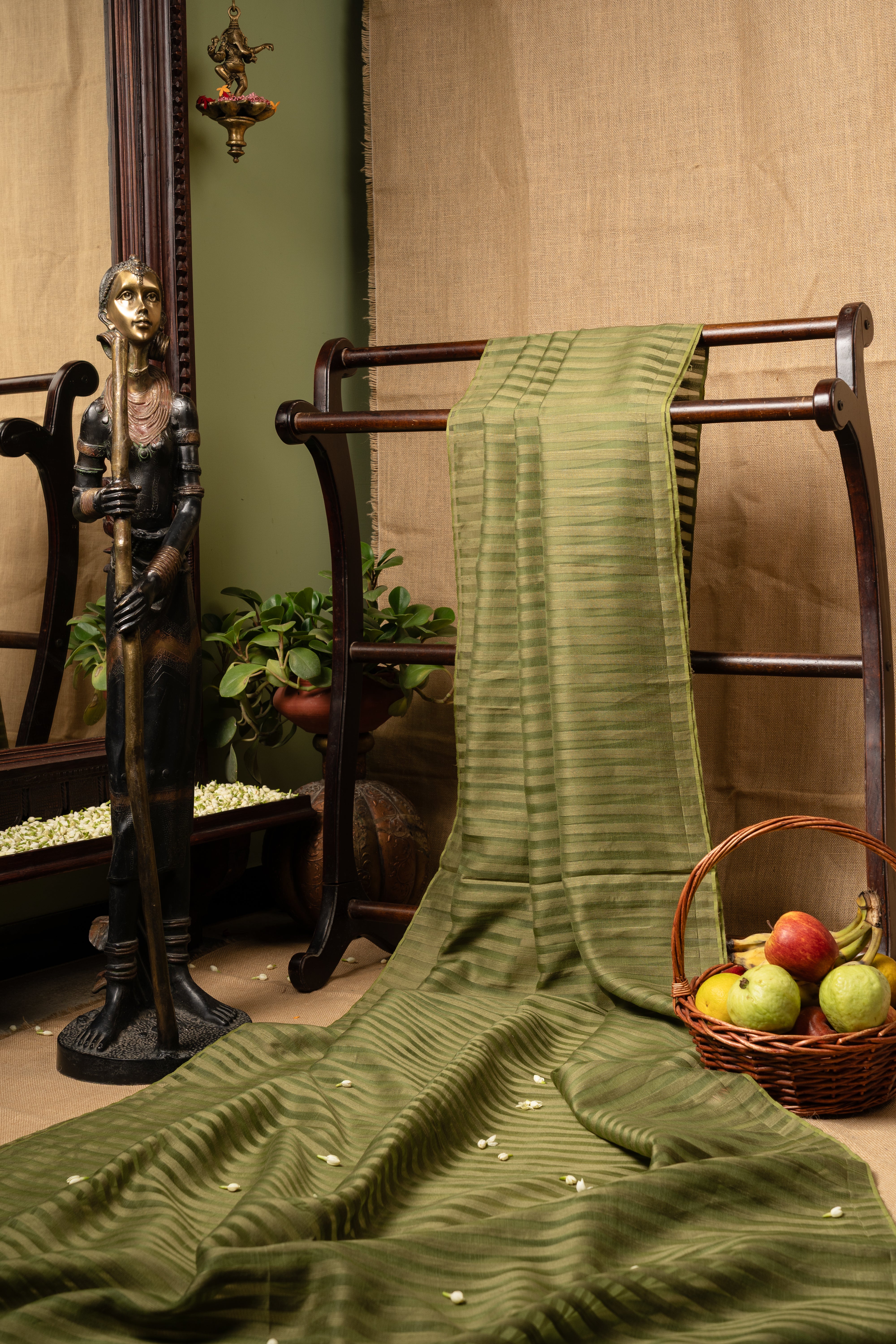 Organza Cascade - Sap Olive