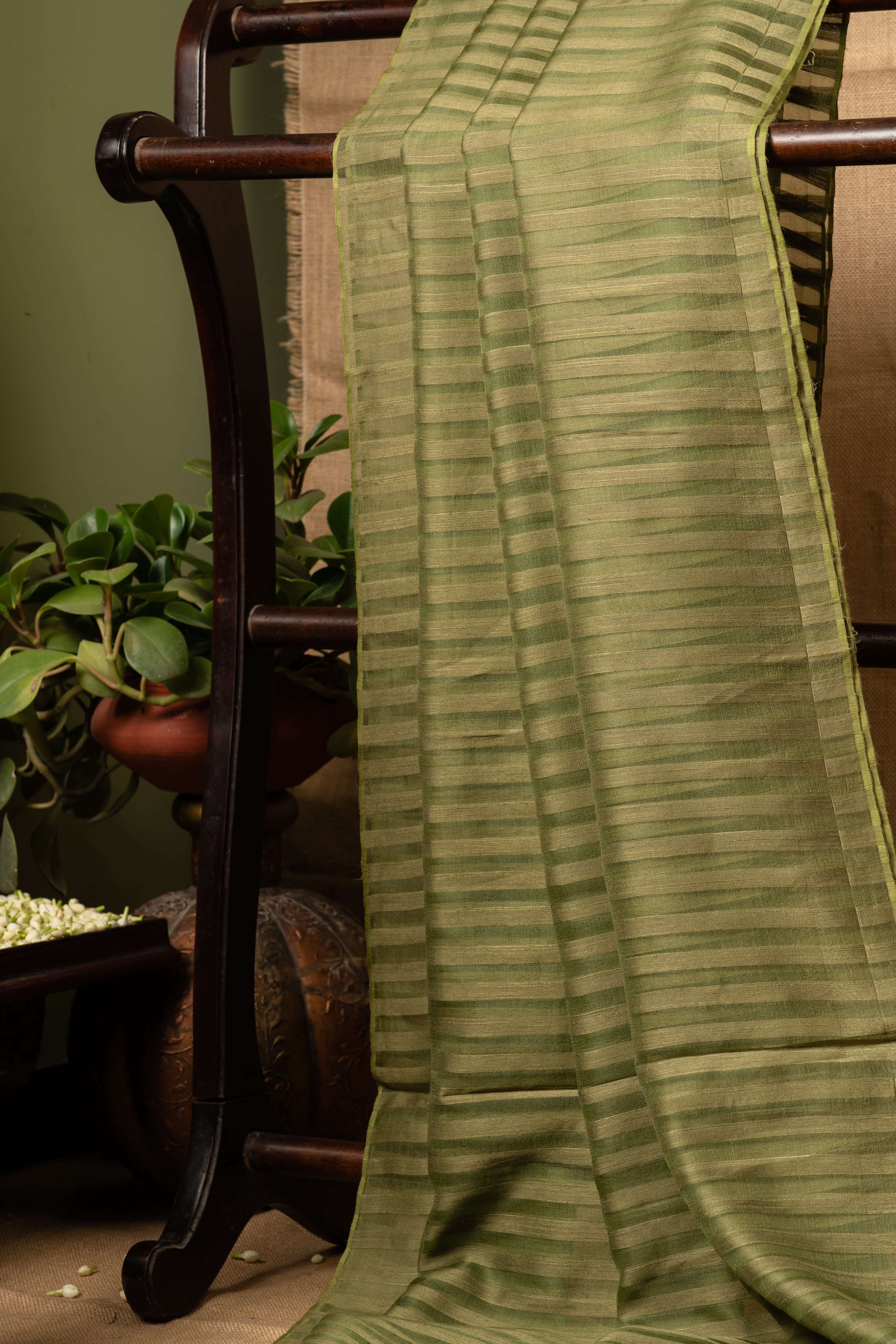 Organza Cascade - Sap Olive