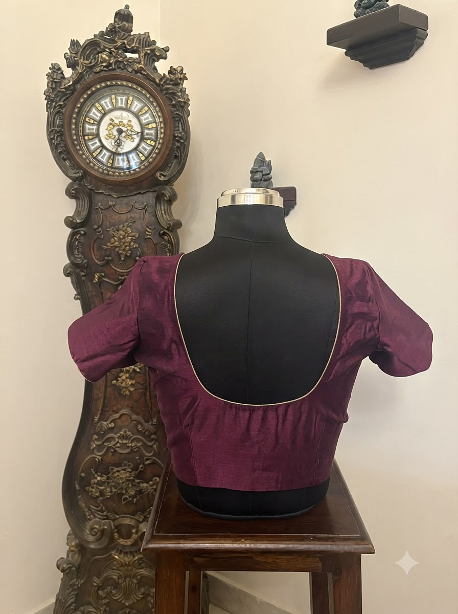 Solids Essential - Round Neck - Mulberry MS