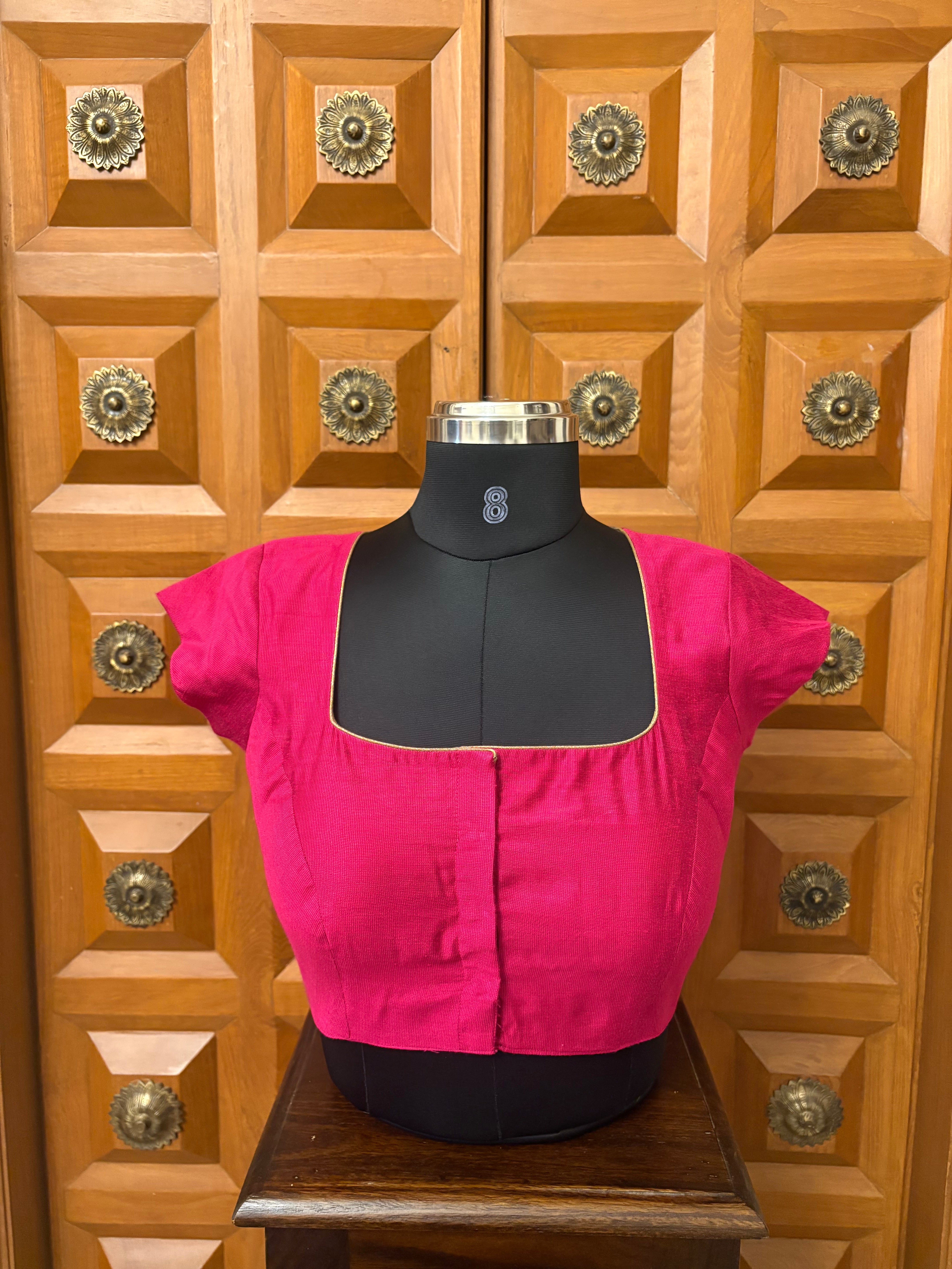 Solids Chic - Bend Square Neck - Pink Garnet CS