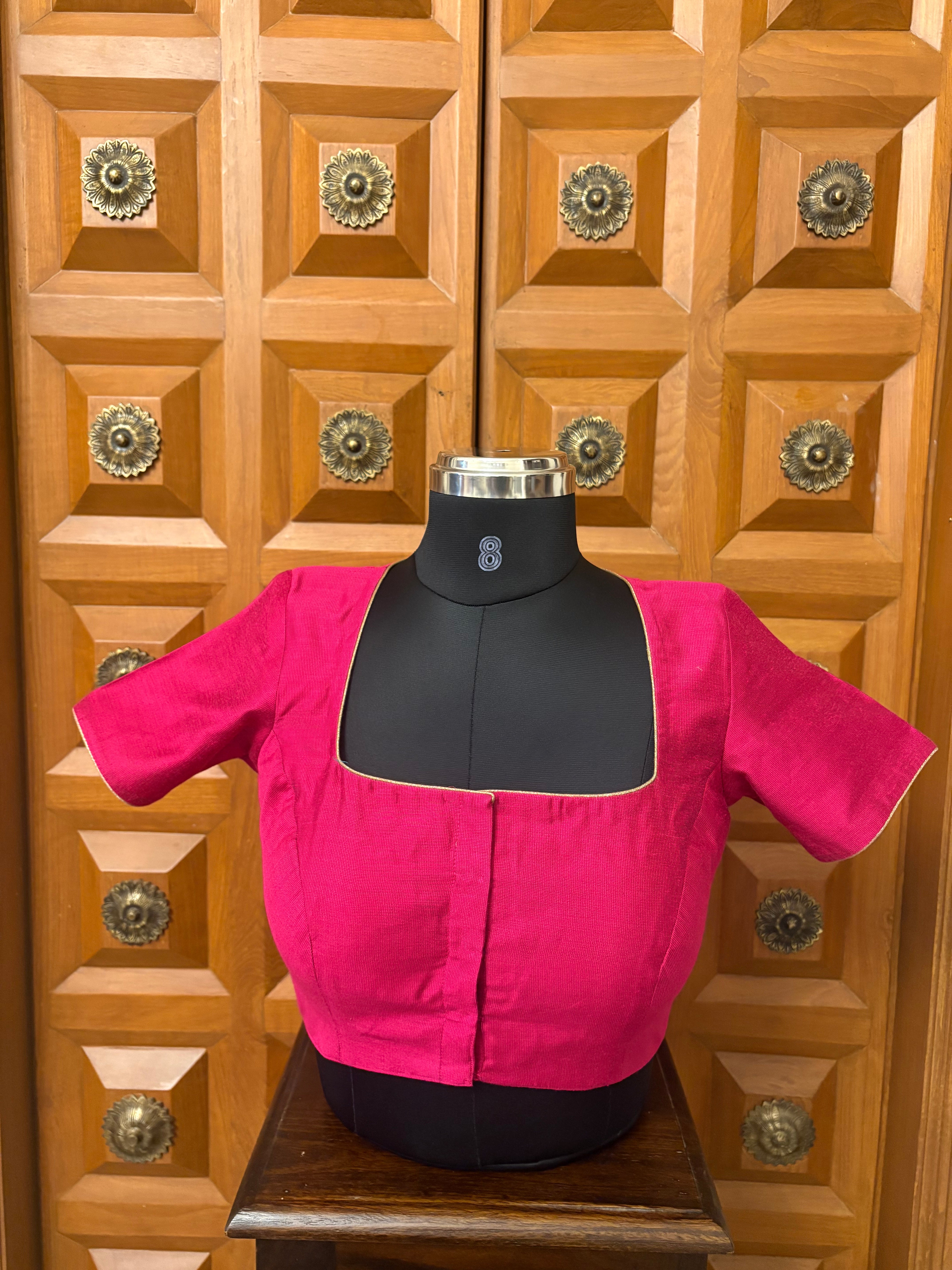 Solids Chic - Bend Square Neck - Pink Garnet MS