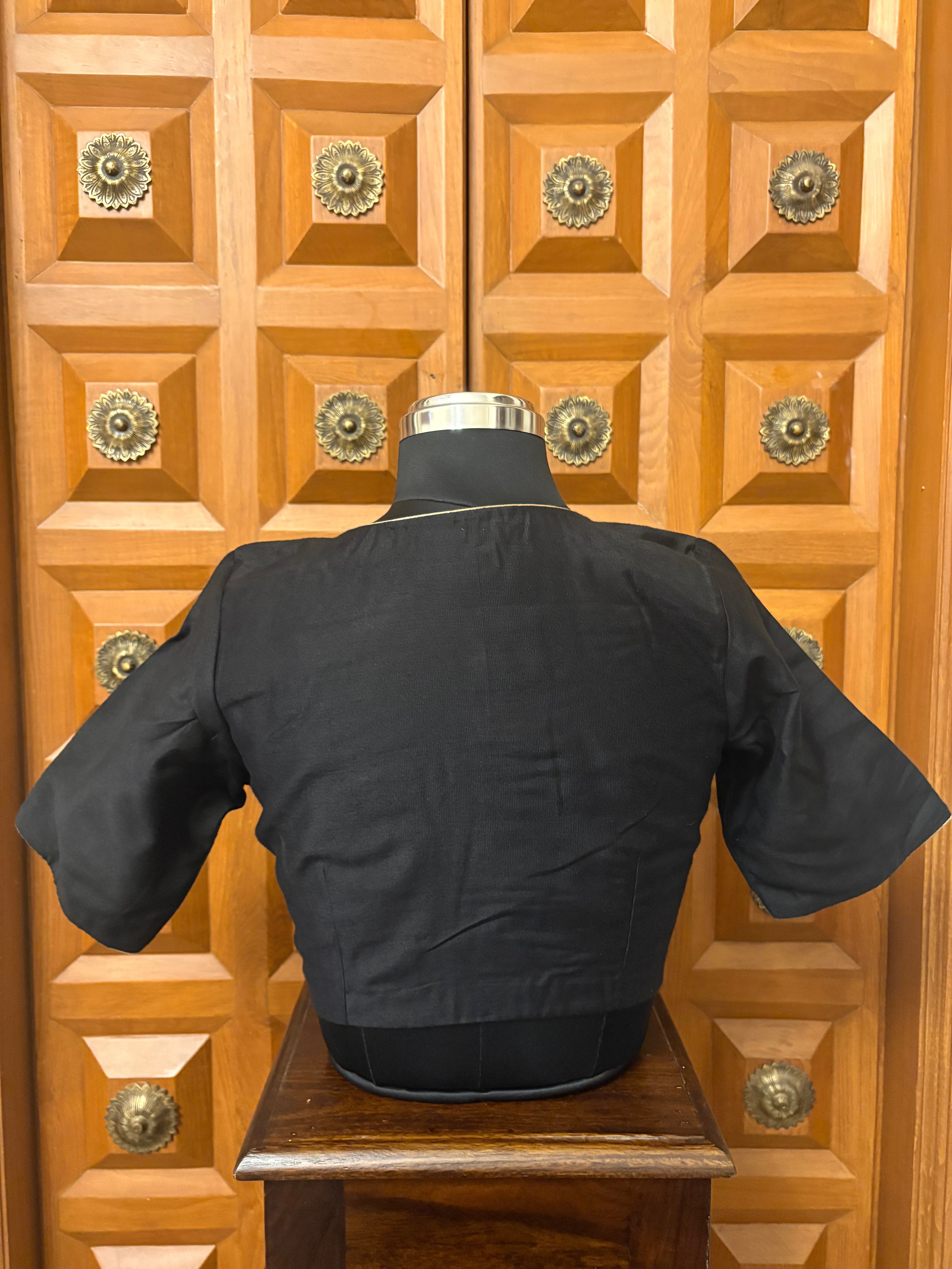 Solids Chic Onyx Black ES