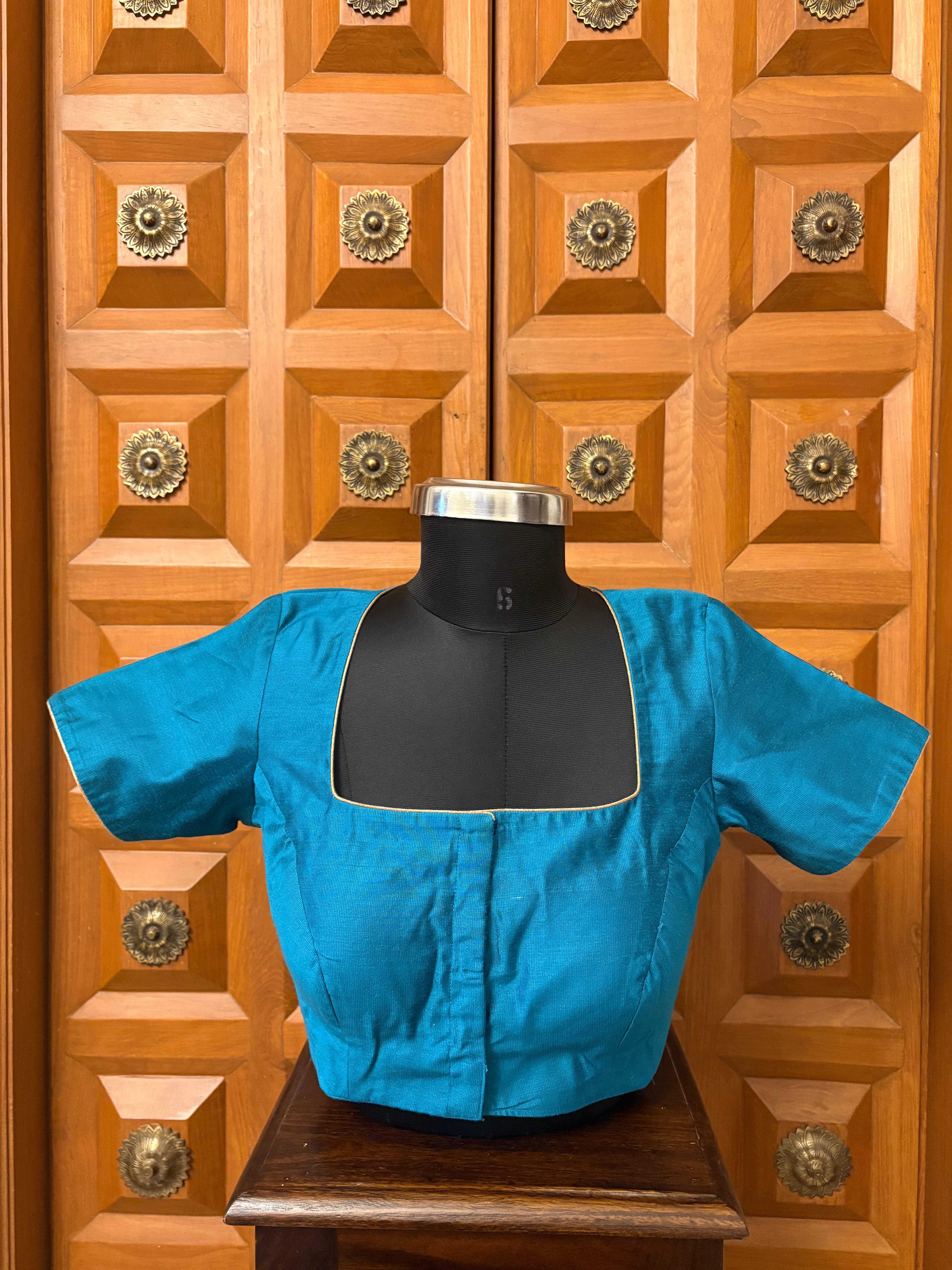 Solids Chic - Bend Square Neck -Turquoise MS