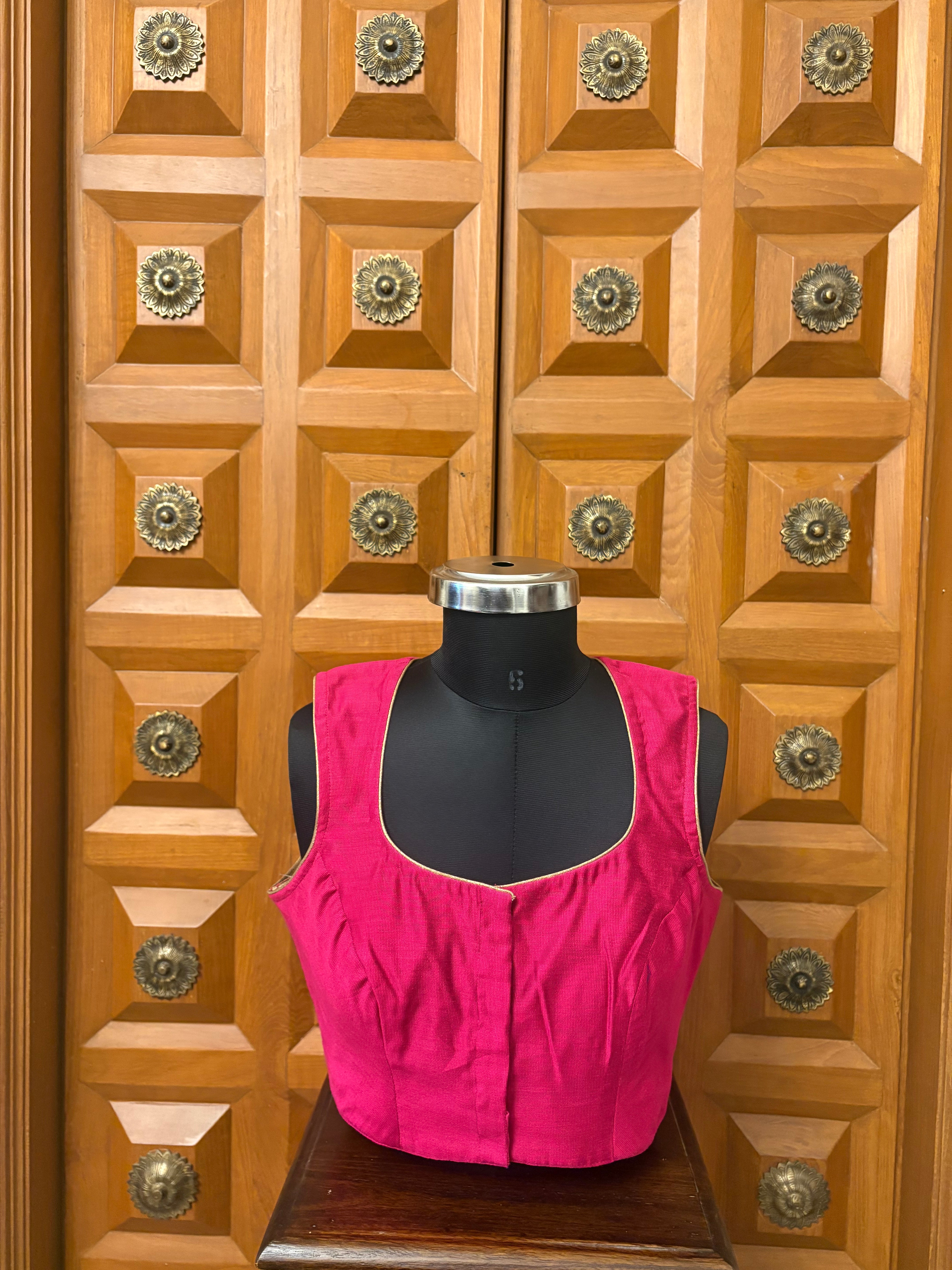Solids Classic - Pot Neck - Pink Garnet SL