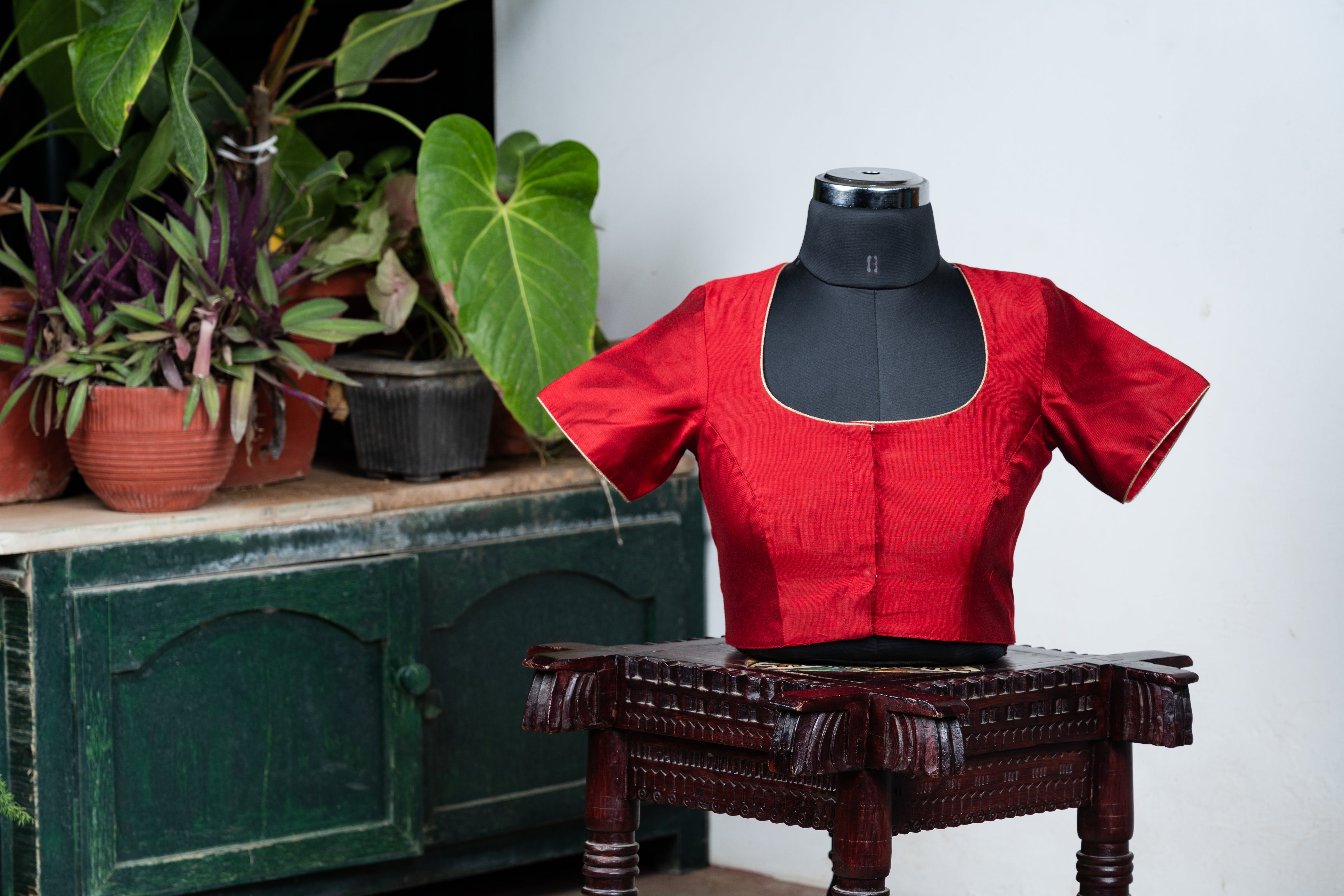 Solids Classic - Pot Neck - Imperial Red MS