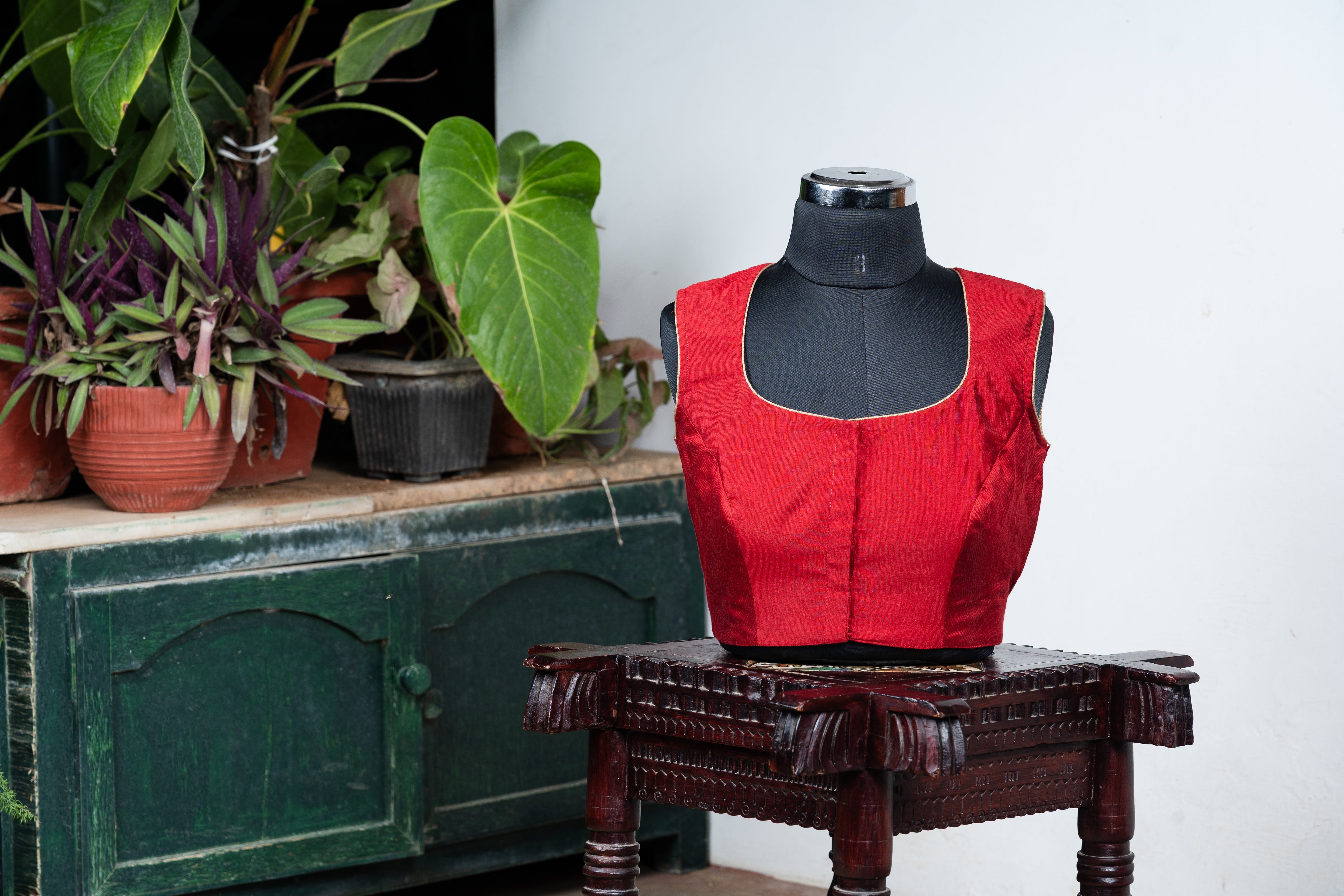 Solids Classic - Pot Neck - Imperial Red SL
