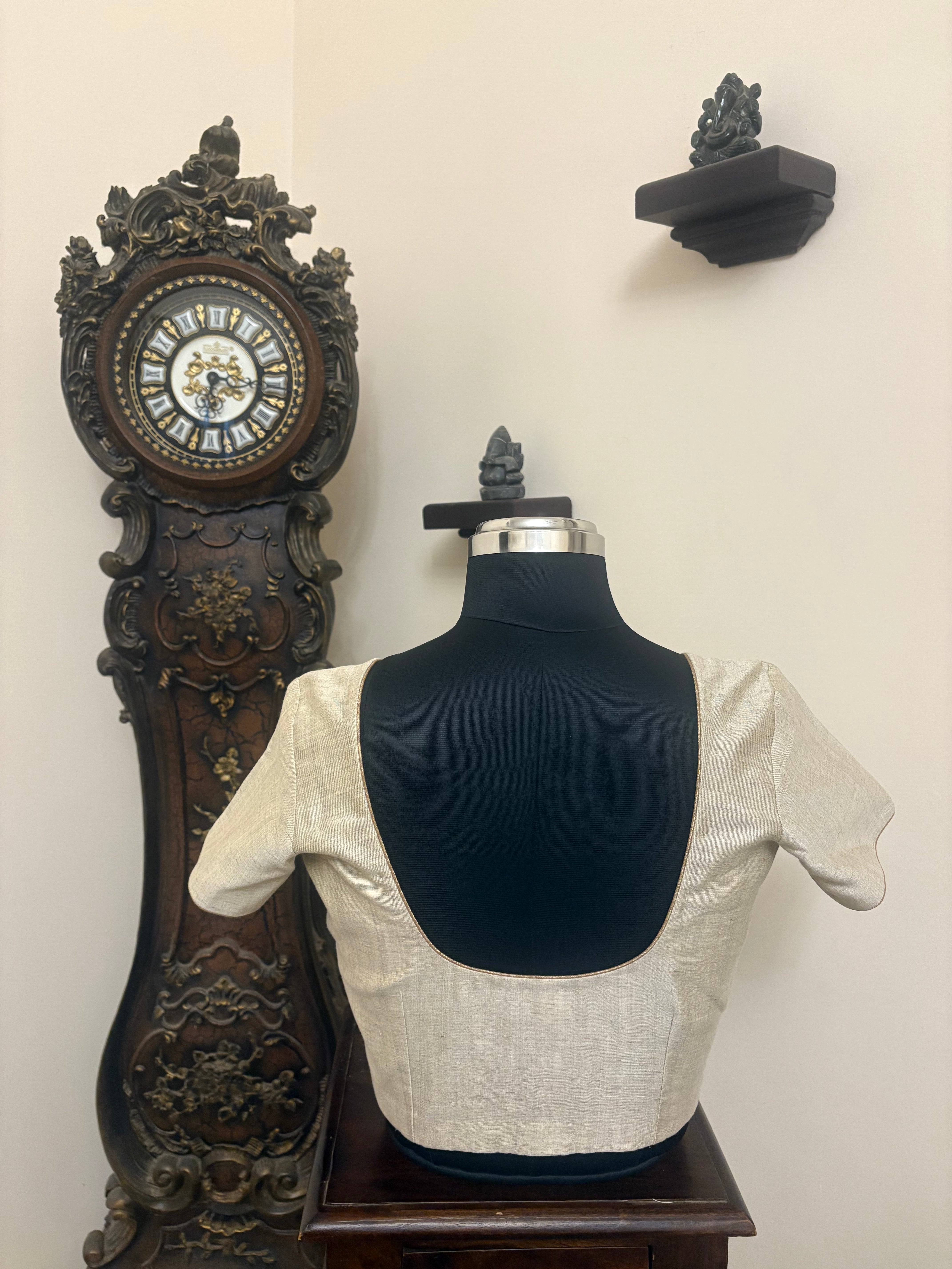 Solids Essential - Round Neck - Soft Mocha MS