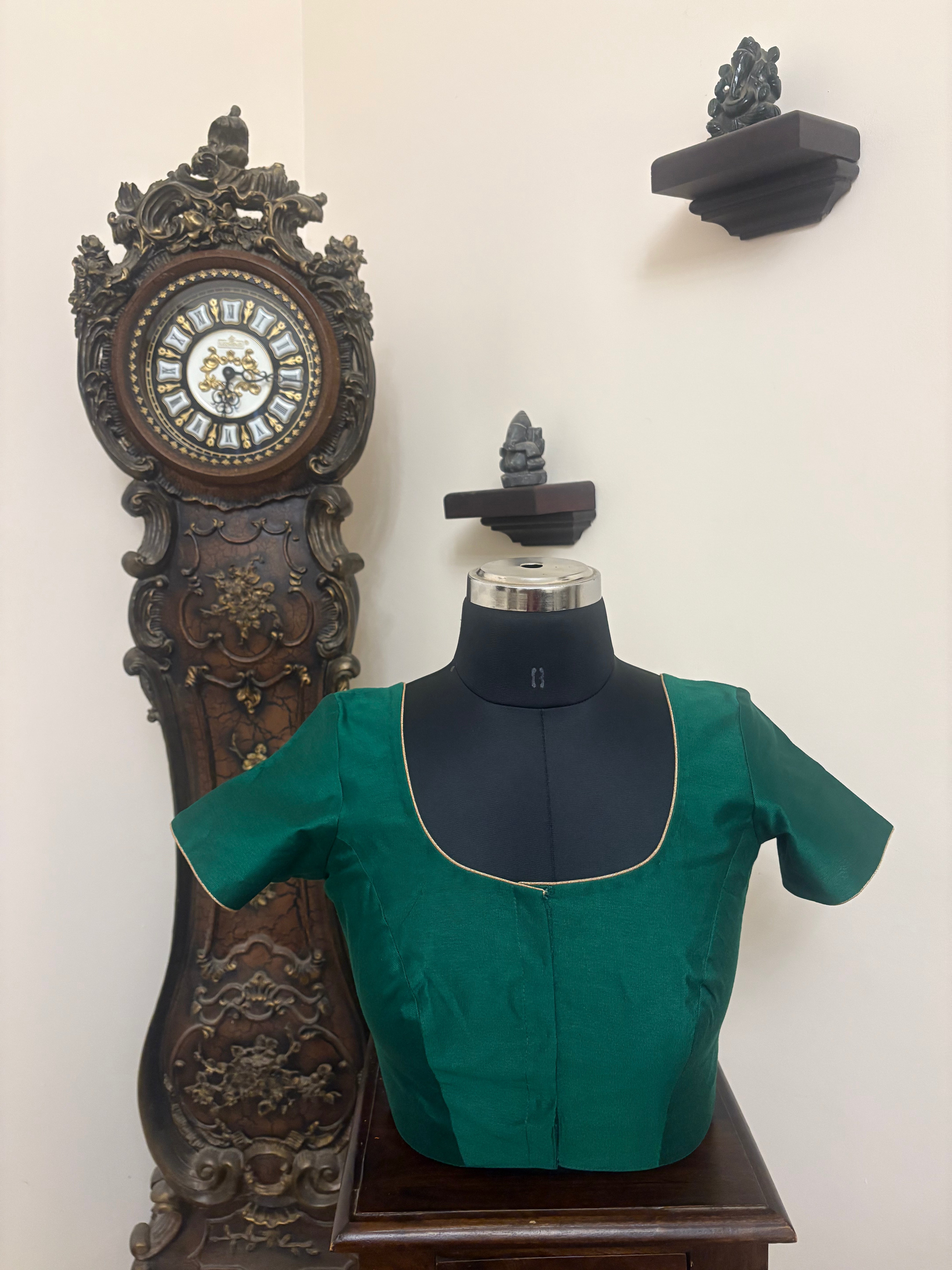 Solids Essential - Round Neck - Cypress Green MS
