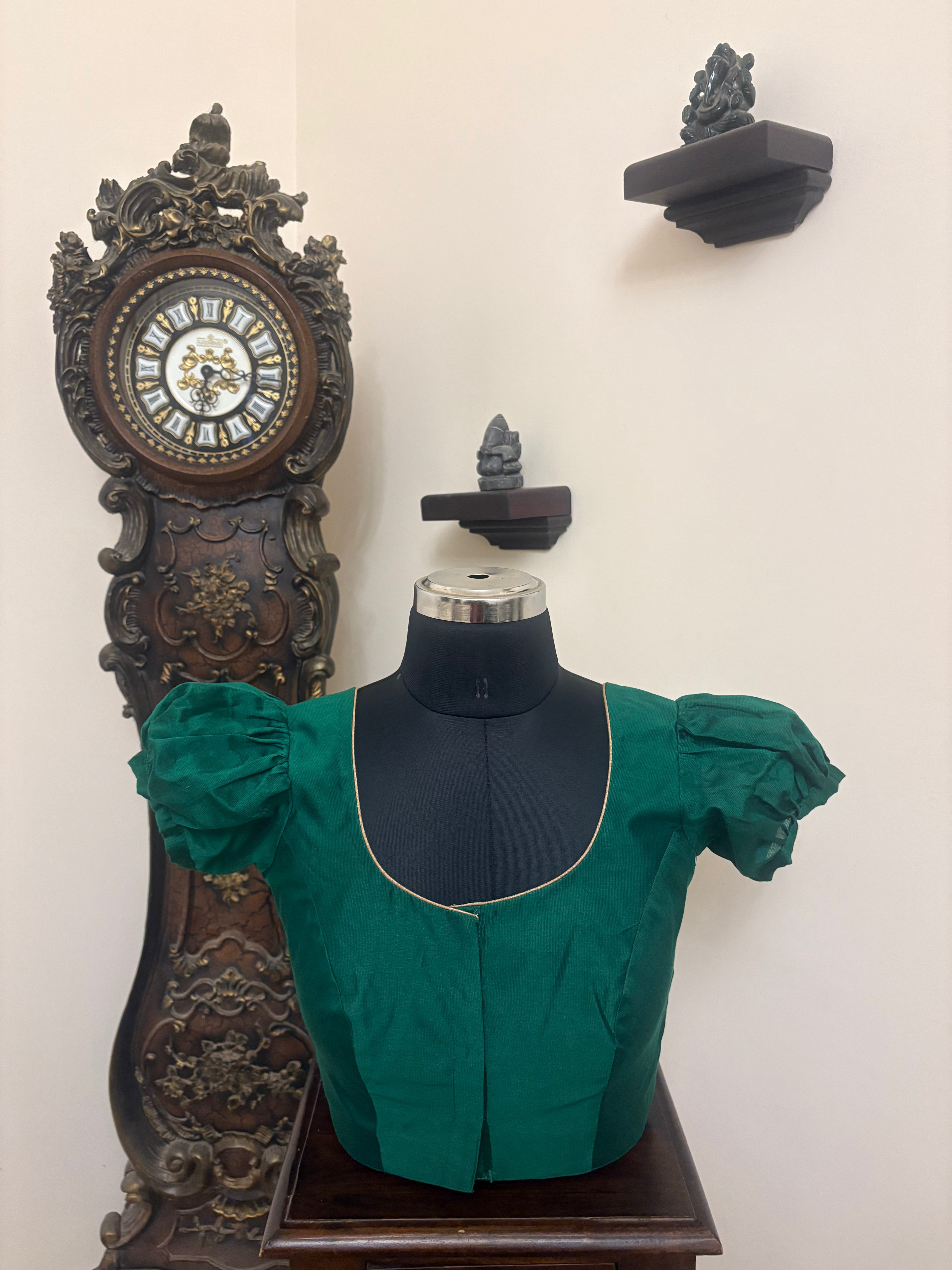Solids Essential - Round Neck - Cypress Green PS