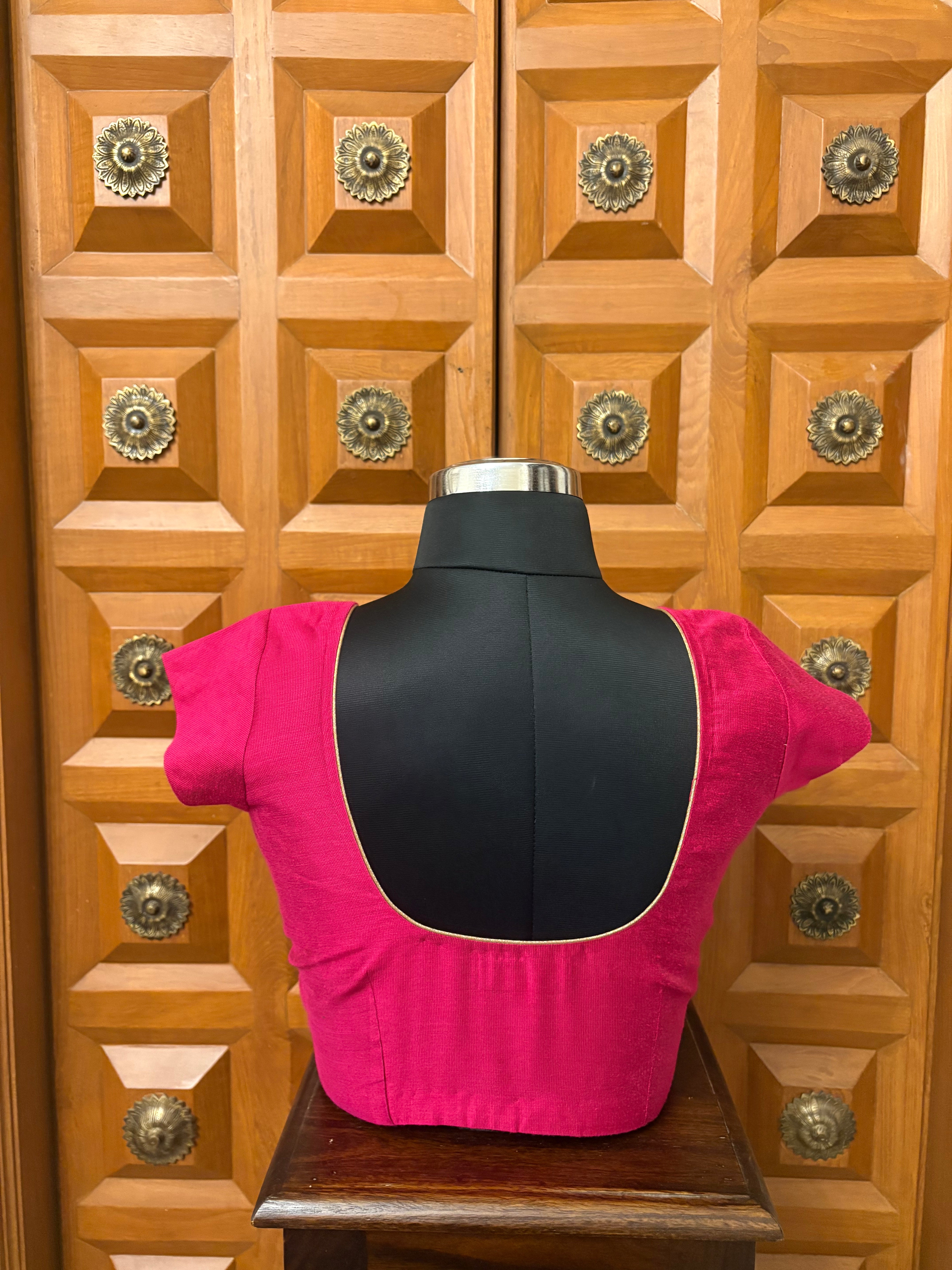 Solids Essential - Round Neck - Pink Garnet CS