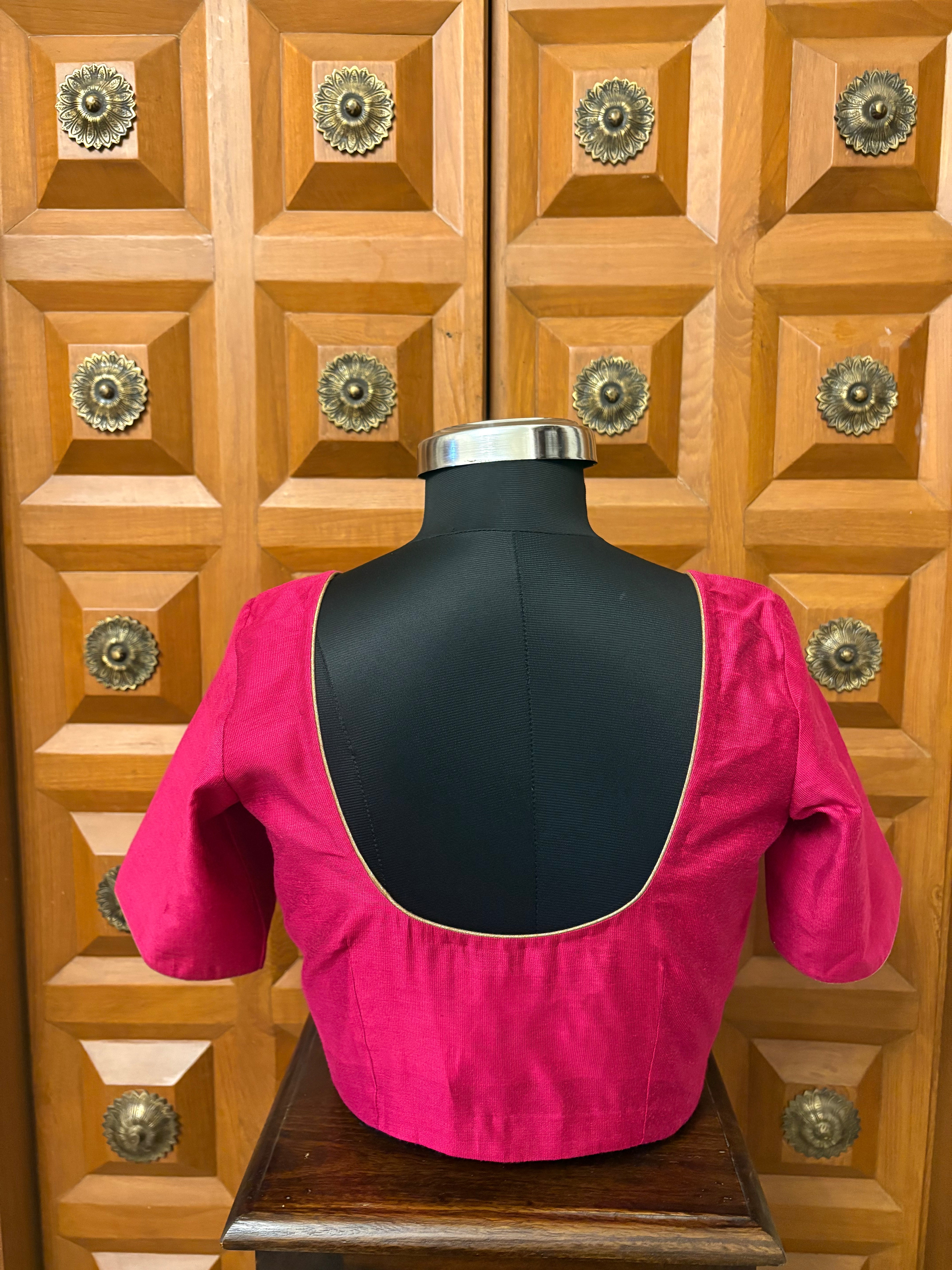 Solids Essential - Round Neck - Pink Garnet ES