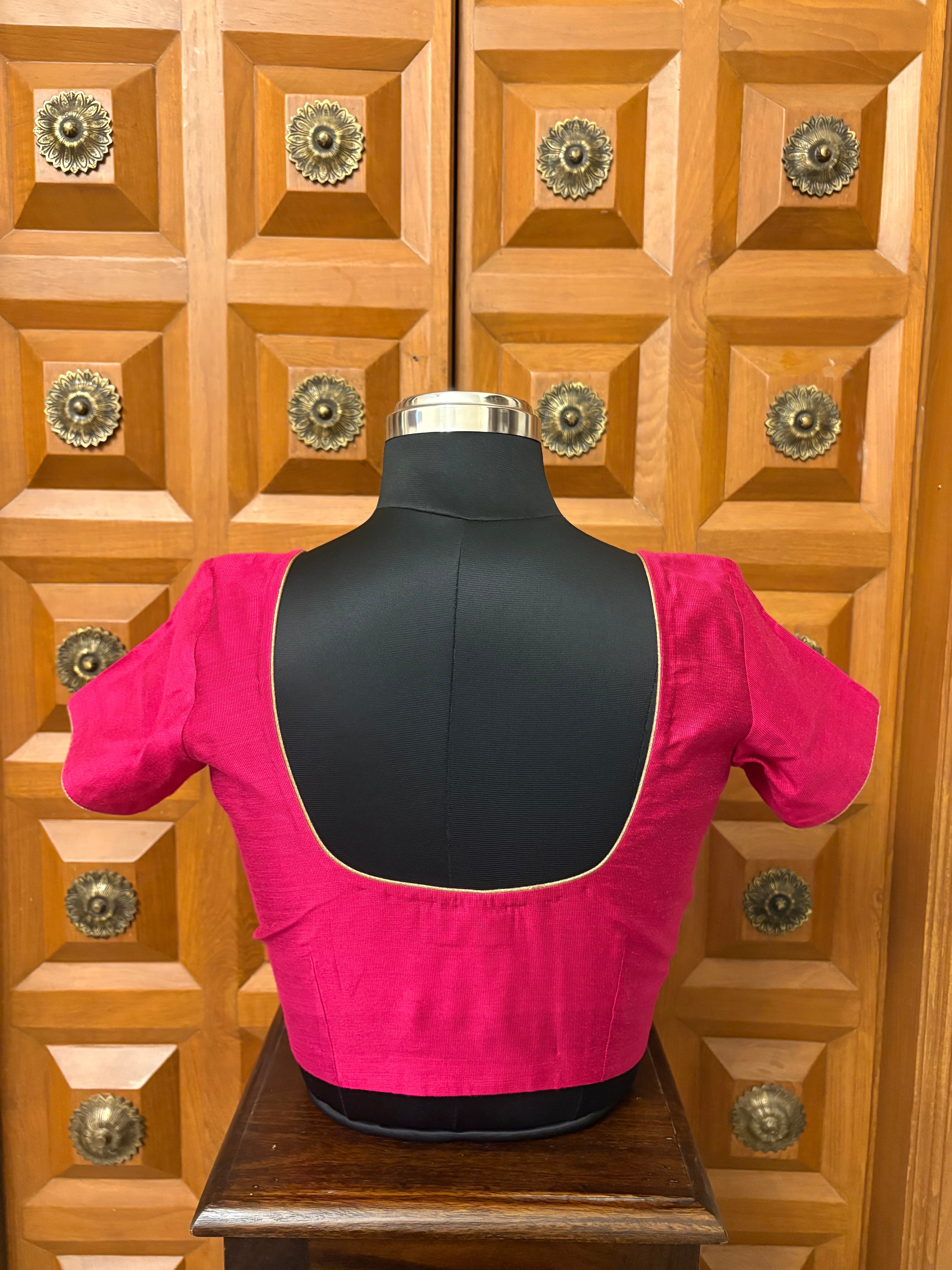 Solids Essential - Round Neck - Pink Garnet MS