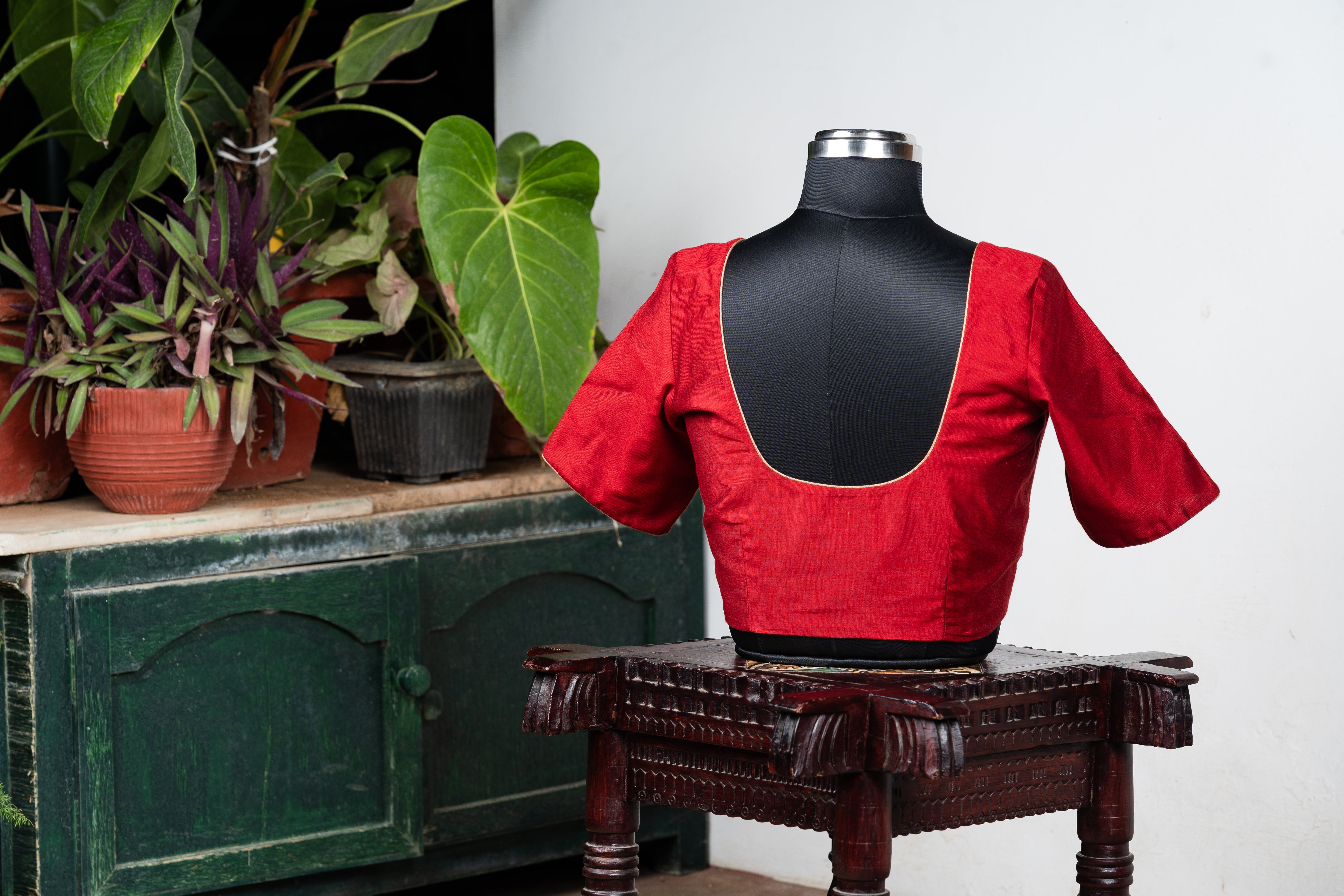 Solids Essential - Round Neck - Imperial Red ES