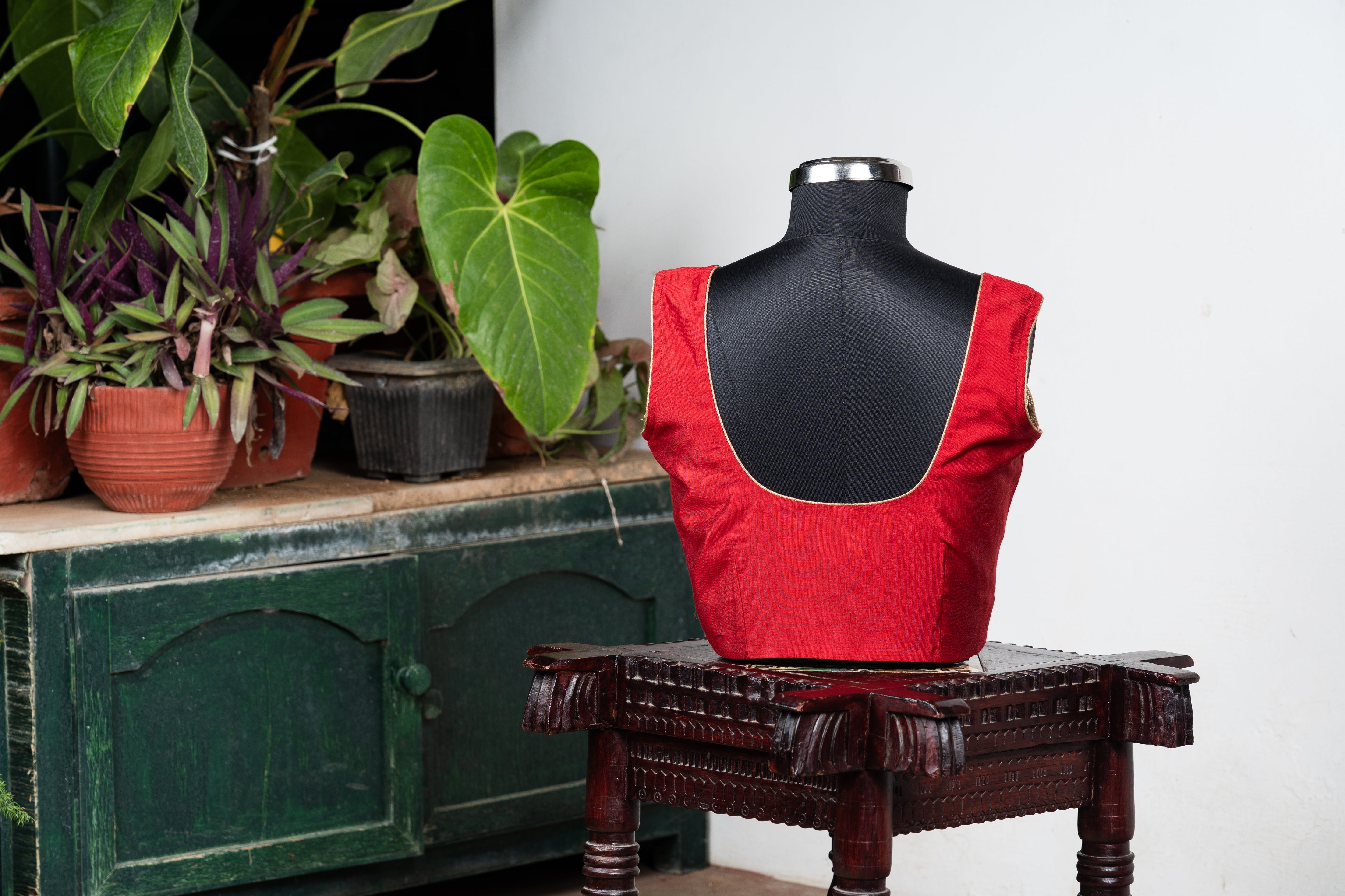 Solids Essential - Round Neck - Imperial Red SL