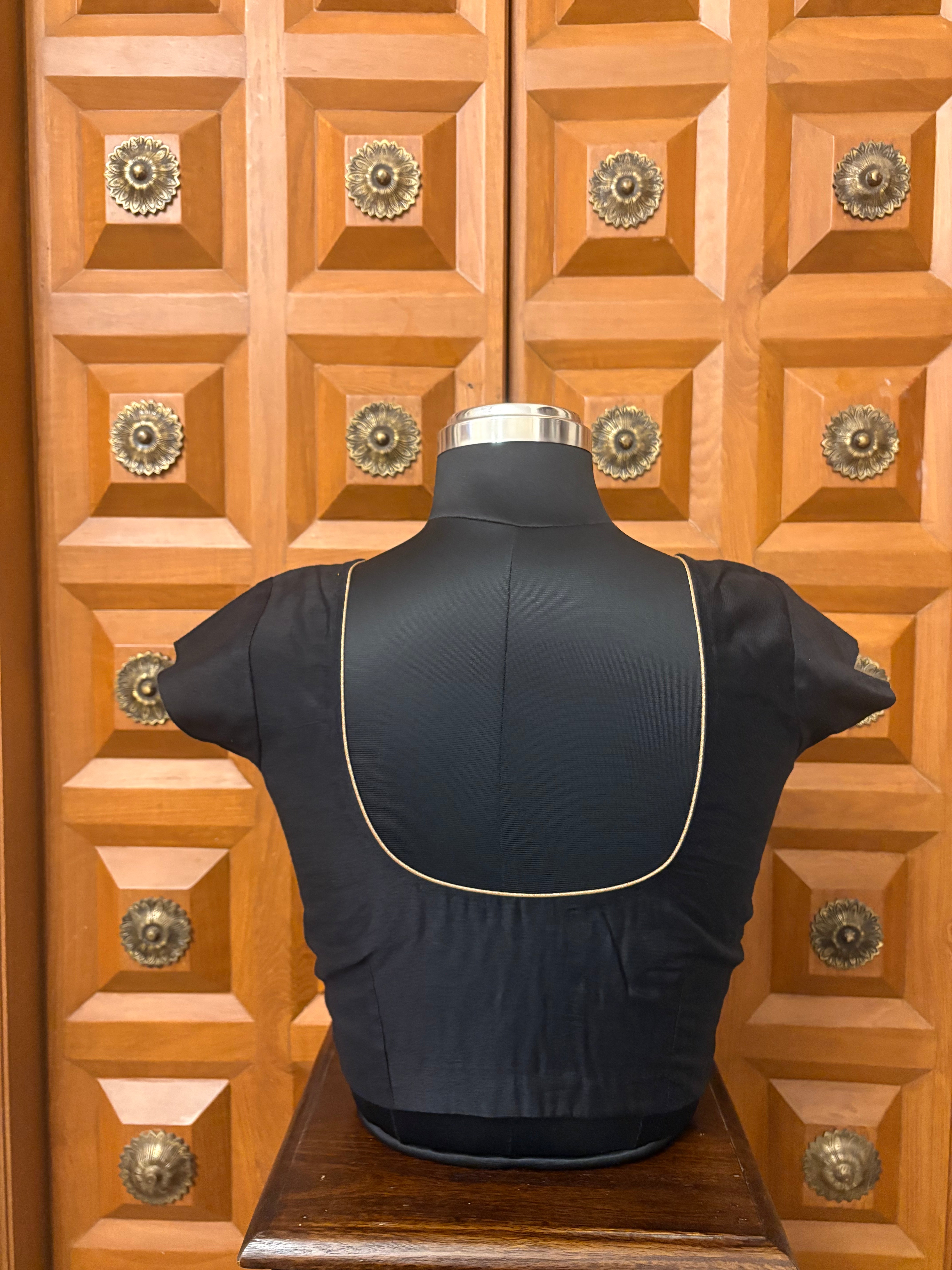 Solids Essential Onyx Black CS