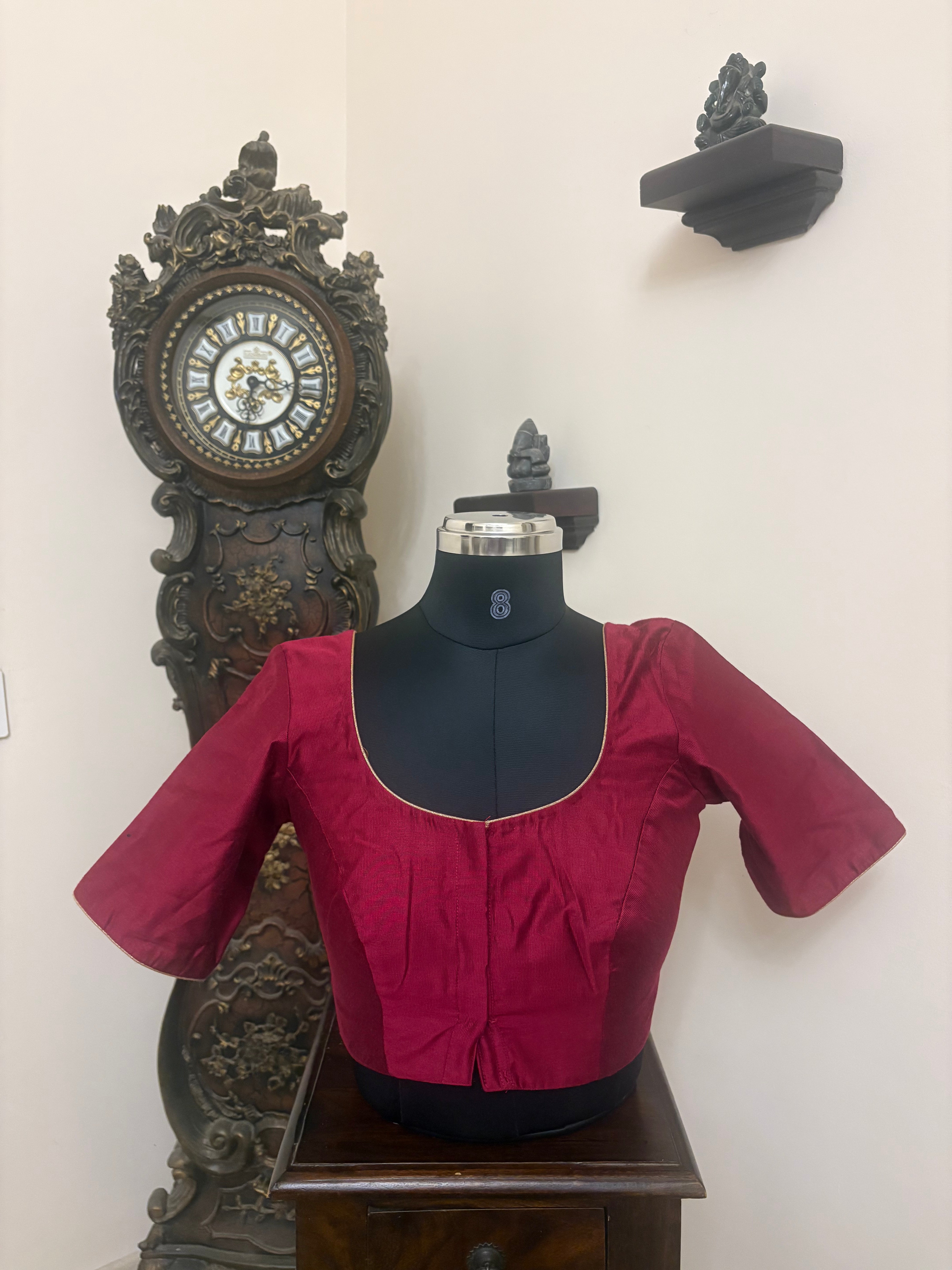 Solids Essential - Round Neck - Beetroot ES