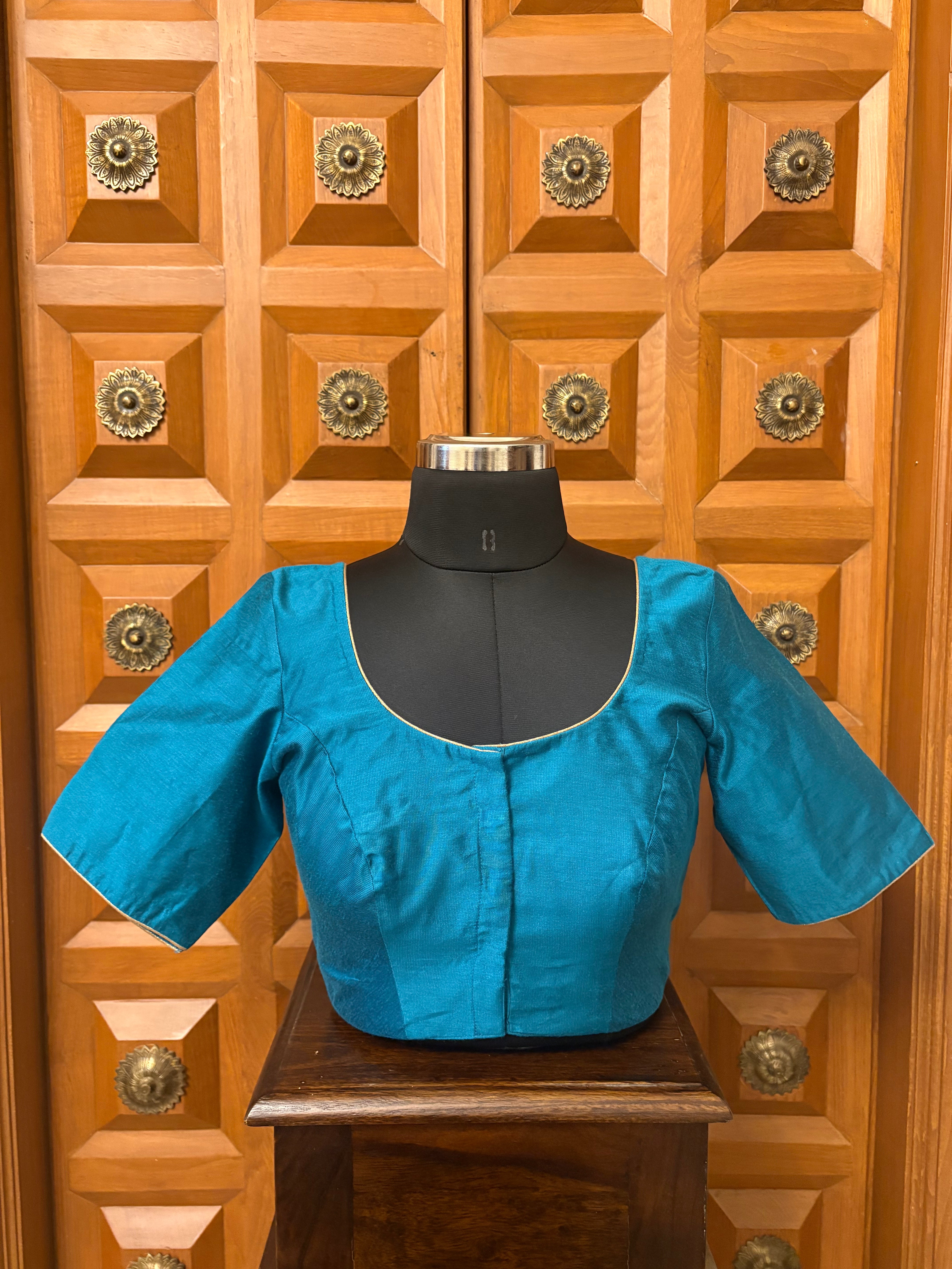 Solids Essential - Round Neck - Turquoise ES