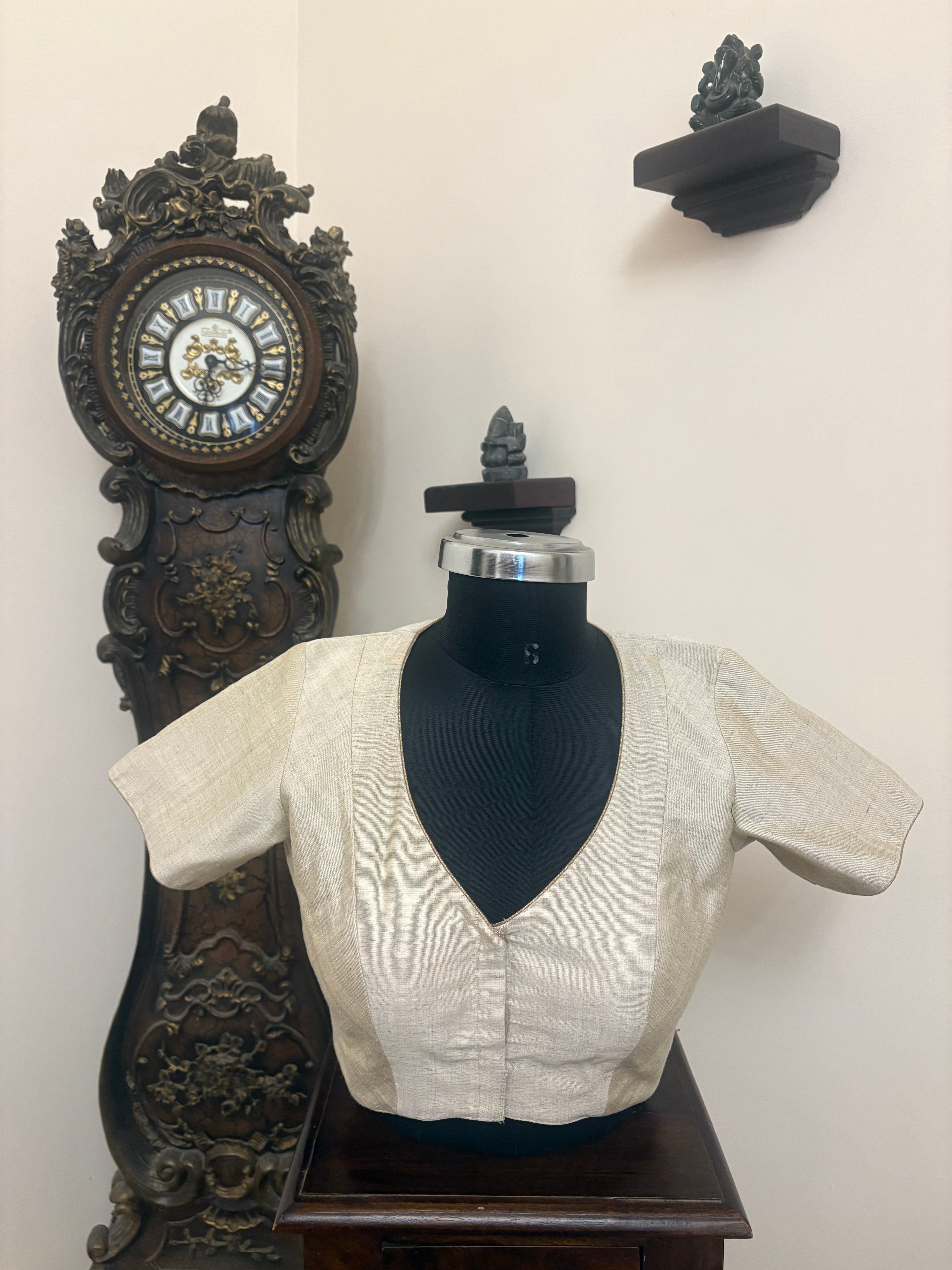 Solids Ethnic - 'V' Neck - Soft Mocha MS