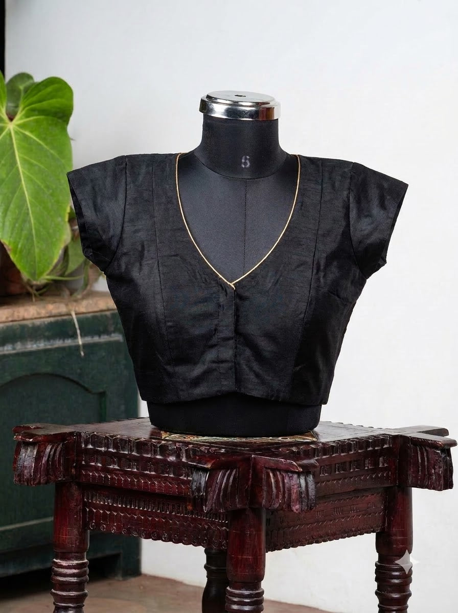 Solids Ethnic - 'V' Neck - Onyx Black