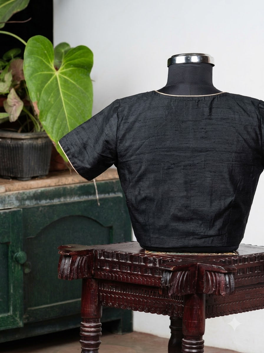 Solids Ethnic - 'V' Neck - Onyx Black MS