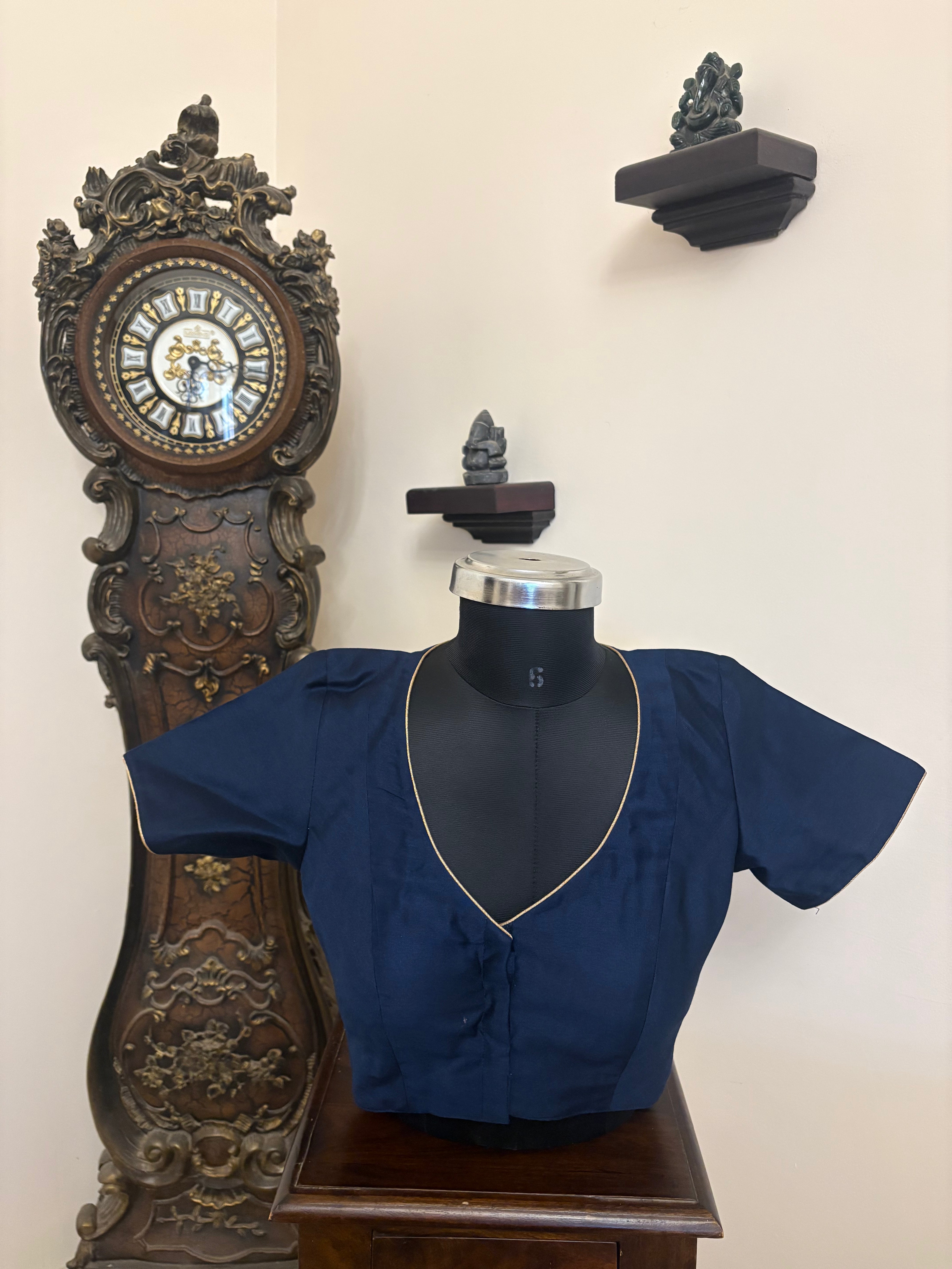 Solids Ethnic - 'V' Neck - Navy Blue MS