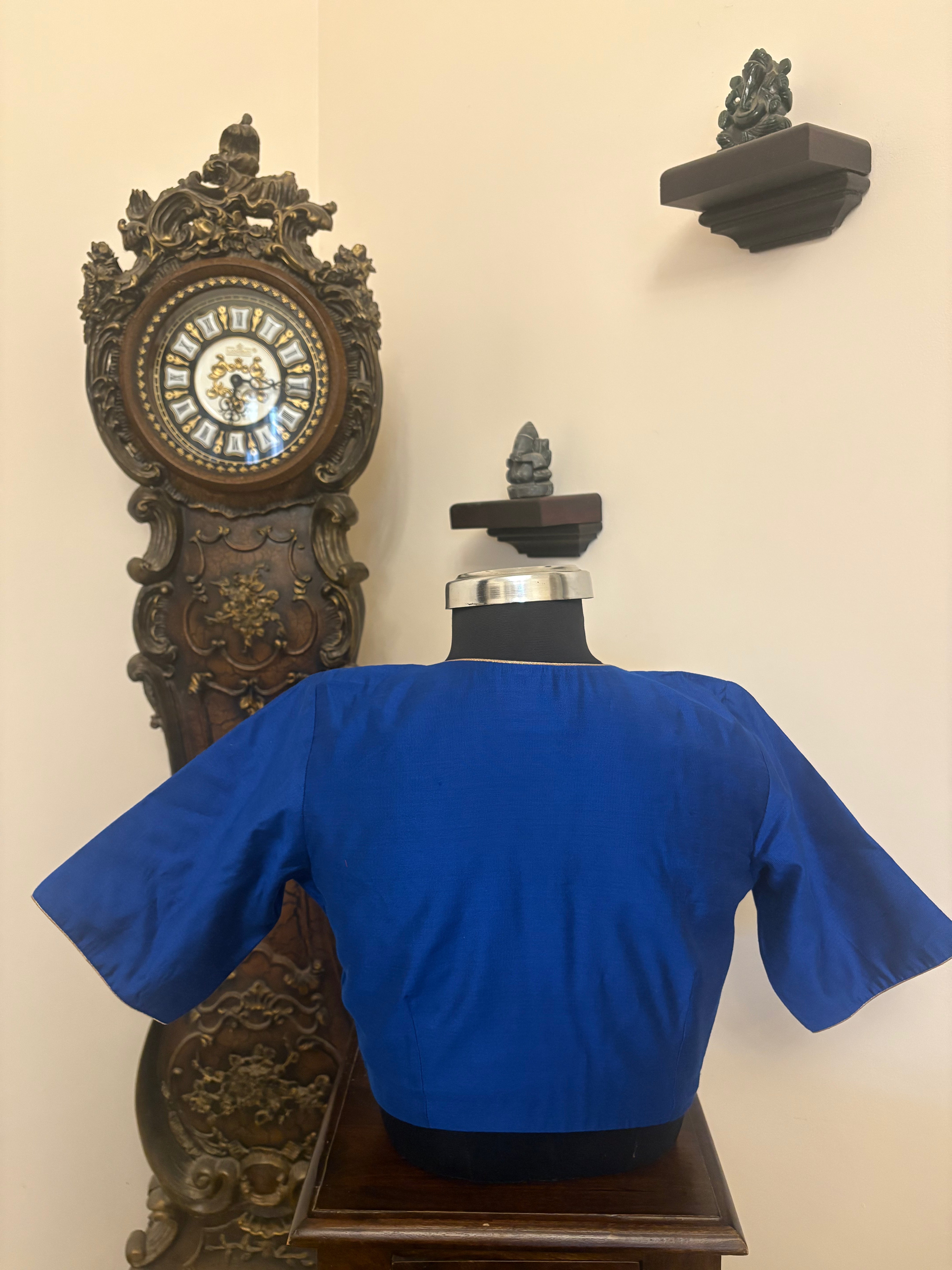 Solids Ethnic - 'V' Neck - Royal Blue ES