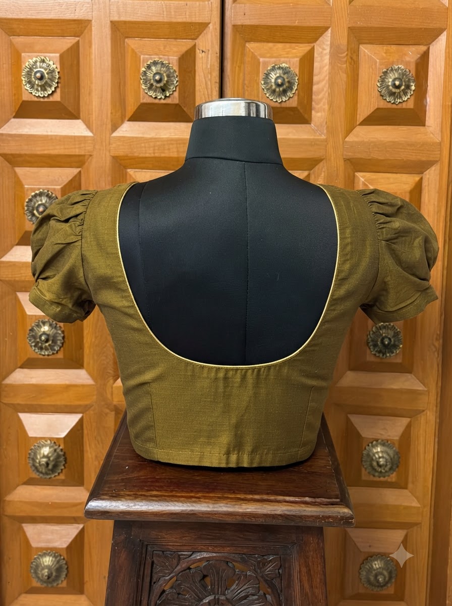 Solids Essential - Round Neck - Olive Green PS